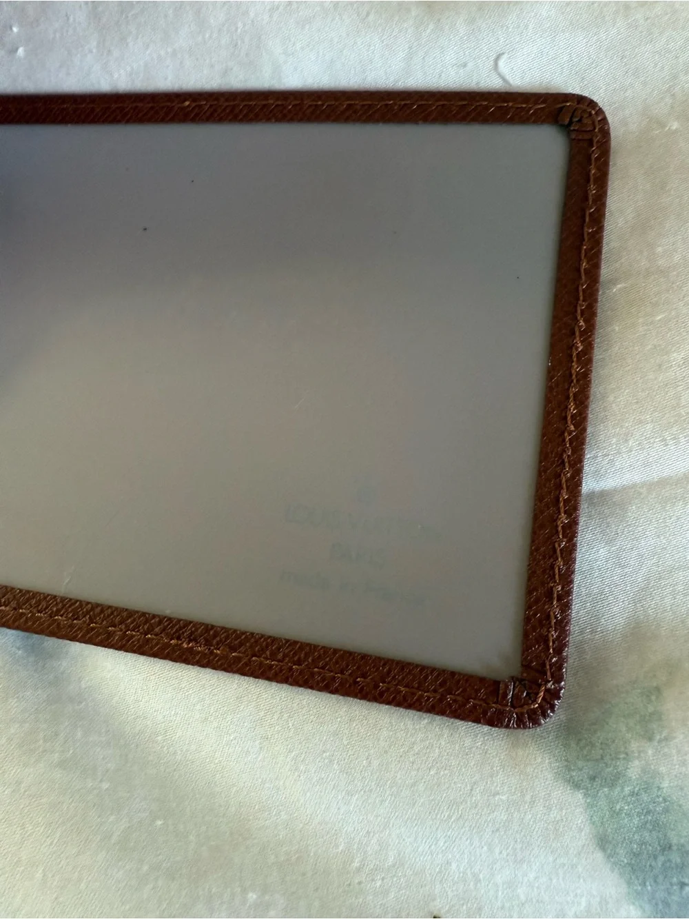 Louis Vuitton Taiga leather picture ID or card holder wallet